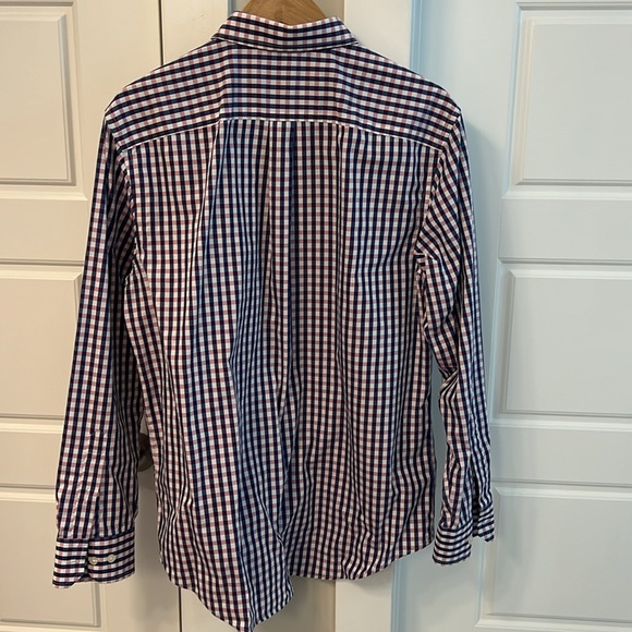 EUC Banana Republic Non-Iron Classic fit button down - Picture 3 of 3